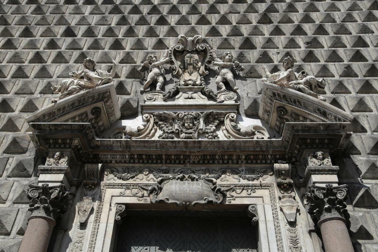 Palazzo Carafa Della Spina Leilighet Napoli Eksteriør bilde