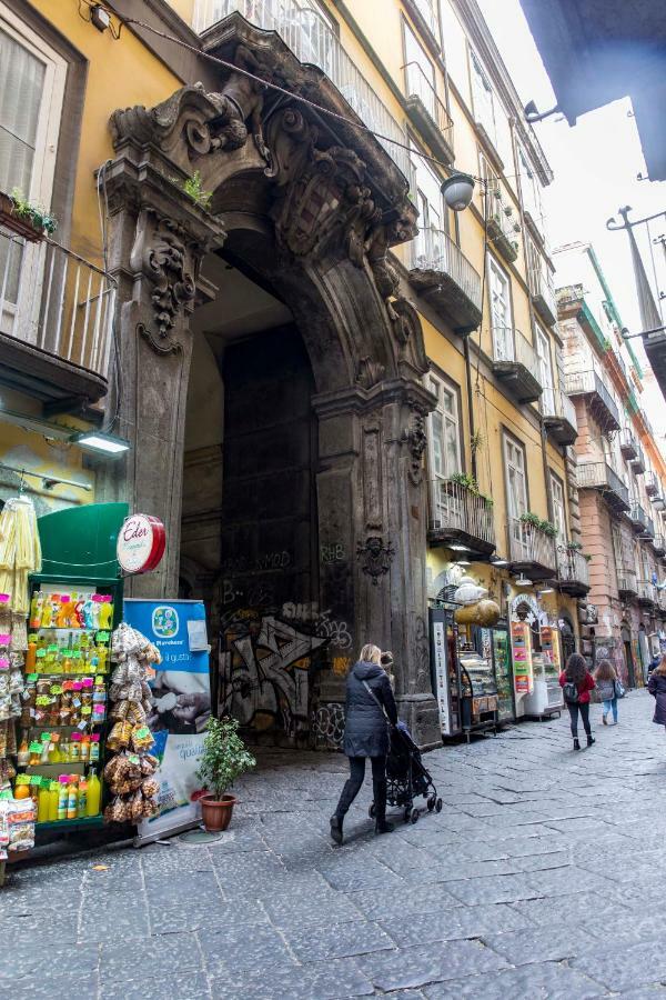 Palazzo Carafa Della Spina Leilighet Napoli Eksteriør bilde